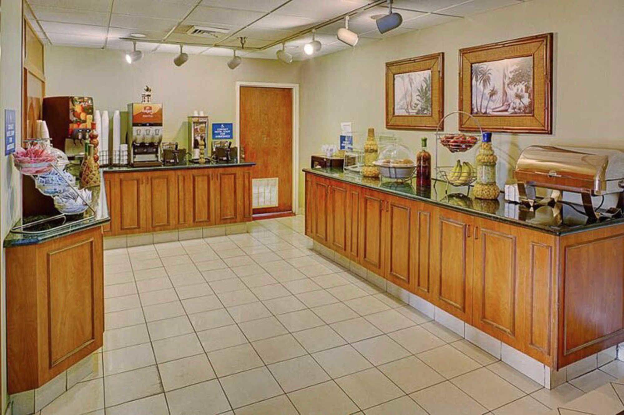 Quality Inn Palm Beach International Airport West Palm Beach Exteriér fotografie